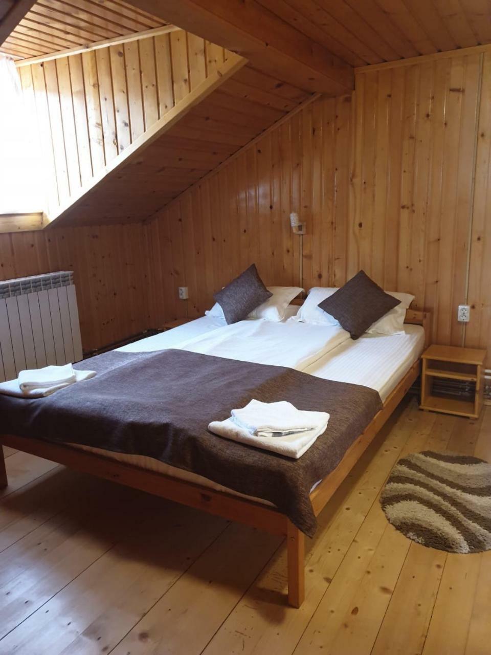 Cabana Sarmis Costesti Exterior photo